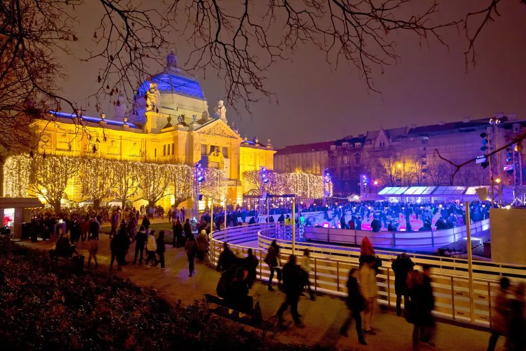 Zagreb Christmas Ice Park - kveldsutsikt